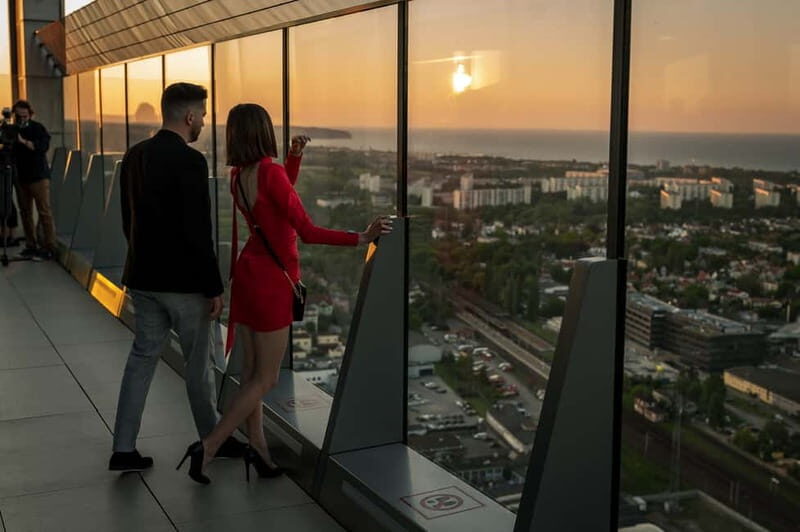 Gdańsk: Olivia Star Sky-High Views, Dinner, and Cocktails - Why Olivia Star feels like a real Gdańsk experience (not just a meal)