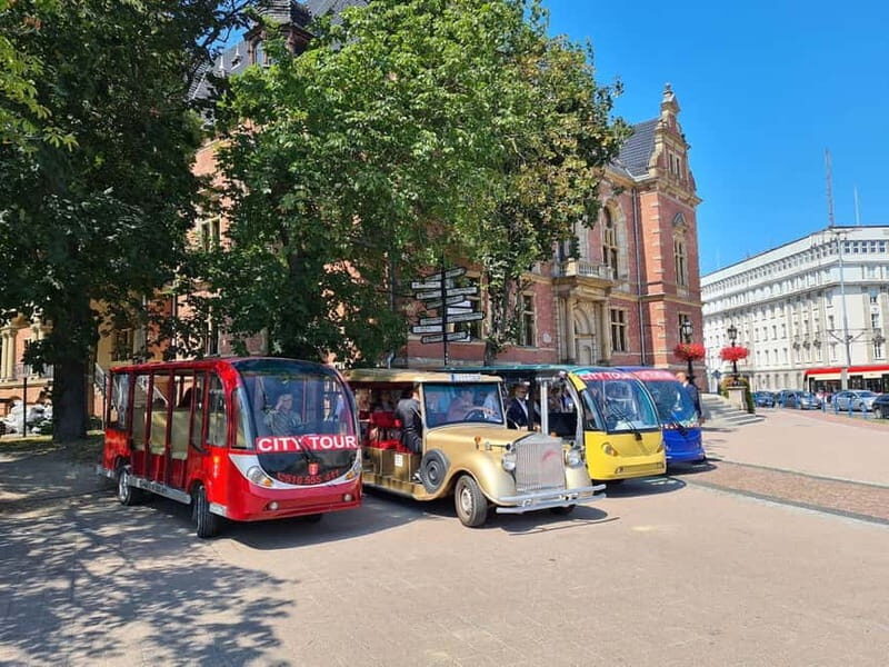 Gdansk: PRIVATE Alcotour City Tour Sightseeing Golf Cart - First impressions: what this party-cart setup gets right