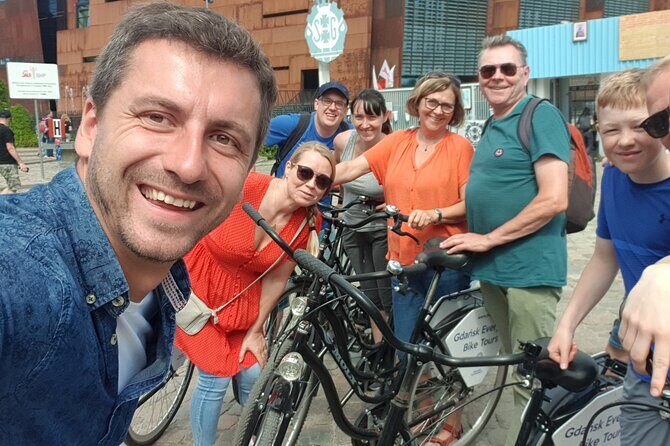 Gdansk Private Bike Tour - Where it starts: Poland By Locals and a quick setup