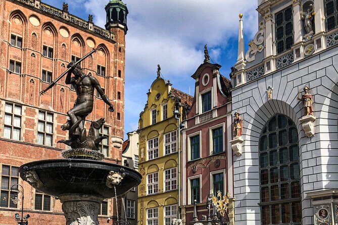 Gdansk Private Bike Tour - What to wear: rain-ready and comfortable on real streets