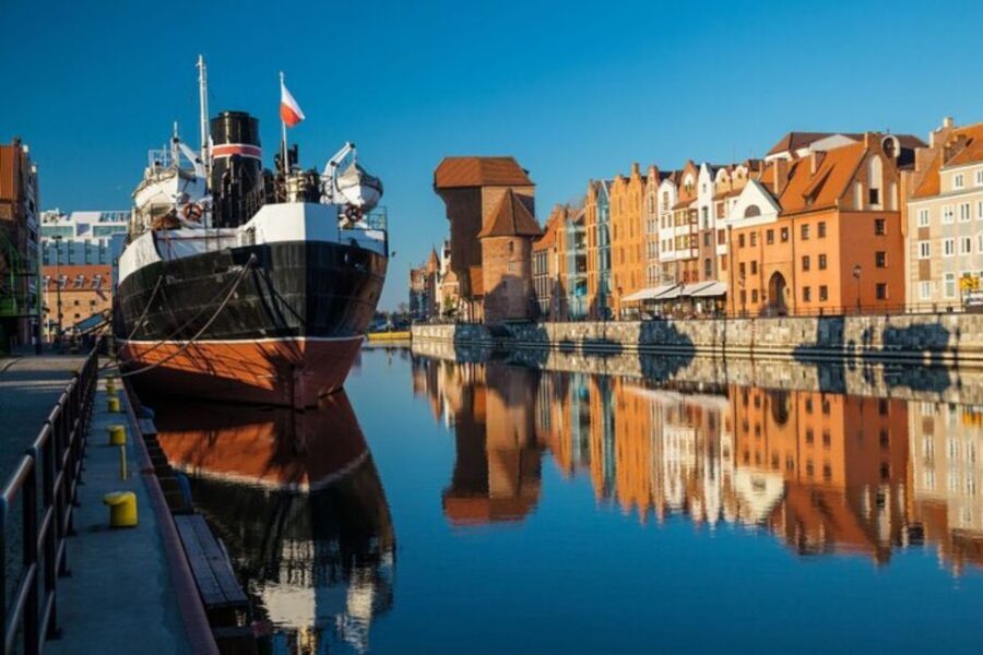 Gdansk: Private custom walking tour with a local guide - Key Points You’ll Actually Feel on the Walk