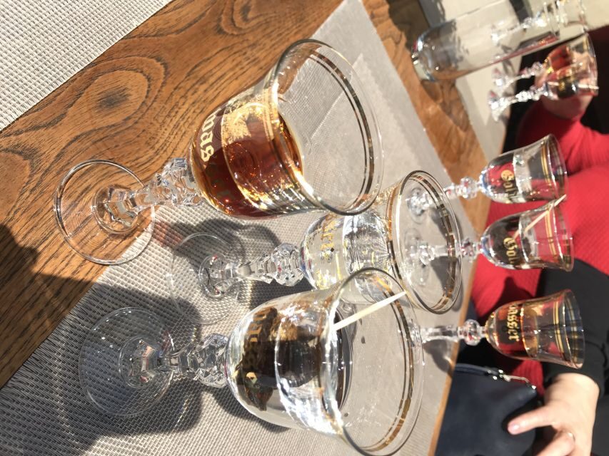 Gdansk: Private Vodka Tasting Tour - 4-hour indulgence: soup and a two-course meal with 10 vodka shots