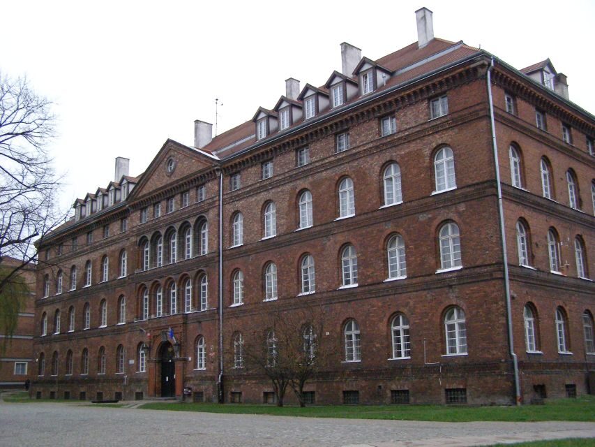 Gdansk Private WWII Tour with Museum of the Second World War - Inside the museum: 1939 invasion to occupied Poland in a guided order