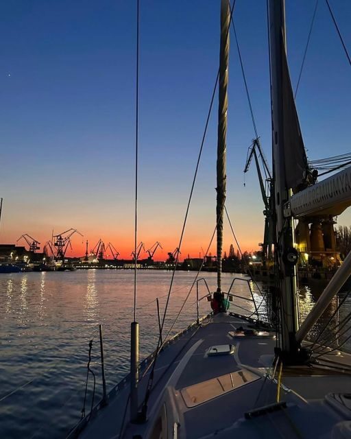 Gdańsk: Scenic Sunset Cruise with Welcome Drink - Wisłoujście Fortress and Westerplatte: The Water Makes the Meaning Clear