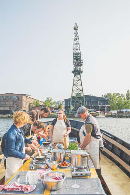 Gdańsk: Shipyard and Port Cruise with Pierogi Tasting - Key reasons this pierogi boat cruise works