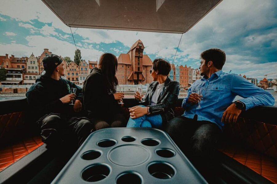 Gdańsk: Sightseeing EcoCruise around the Old Town of Gdansk - Meeting by the Marina (Green Bridge area): where to find Boat & Bike