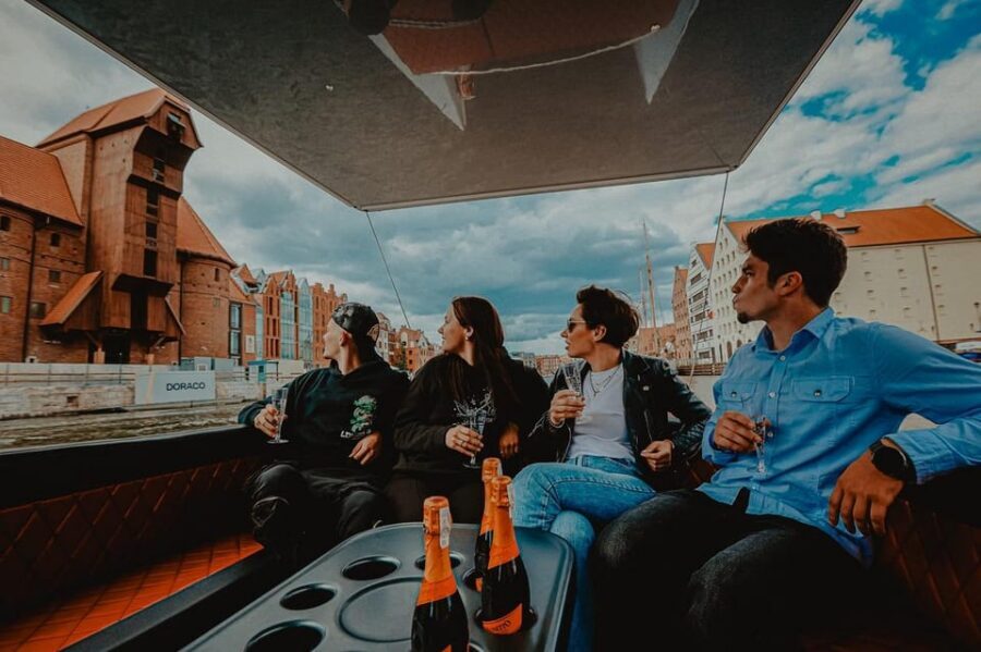 Gdańsk: Sightseeing EcoCruise around the Old Town of Gdansk - Weather and photo tips for a river cruise on the Motława