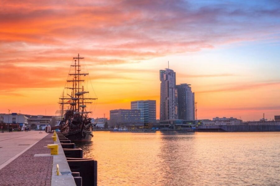 Gdansk, Sopot & Gdynia Road Trip with a Local Guide - Off-the-Beaten Stops and Photo Breaks That Feel Made for You