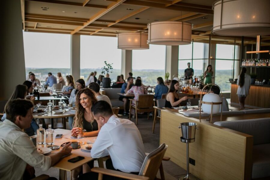 Gdańsk: Spanish Cuisine and City Views From the Top Floor - What you actually get: appetizer, main, dessert and one glass of Cava