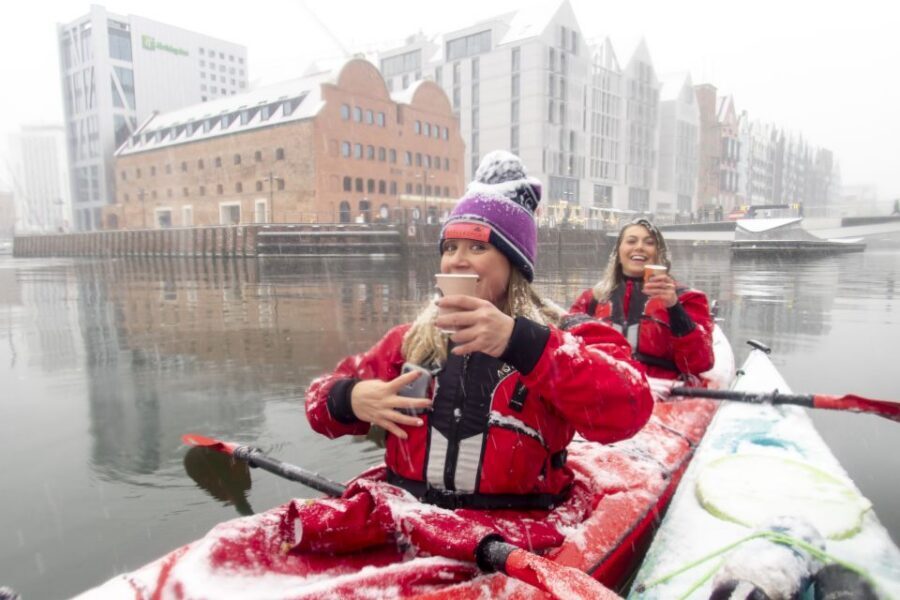 Gdansk: Winter Kayaking Tour - Motława River sightseeing: cranes, Old Town blocks, and big-city views from water level