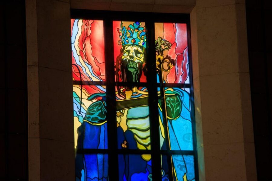 Ghosts & Crimes: Macabre Kraków Walking Tour in English - A 75-Minute Night Walk That Moves Quickly