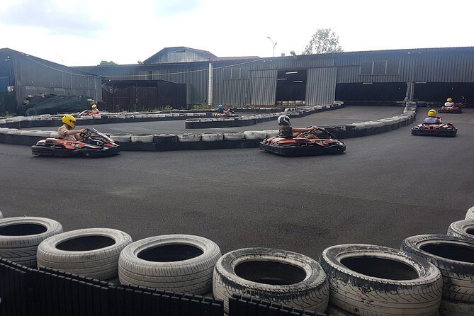 Go Karting Krakow 3x8min/pp + roundrip transfer - Picking your expectations: fun, speed, and learning as you go