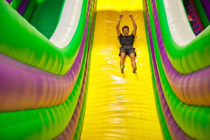 GOair! The Air City Park Kraków Sikorki - 1 hour ticket - Price and what comes with entry: socks, food, and your 1-hour ticket