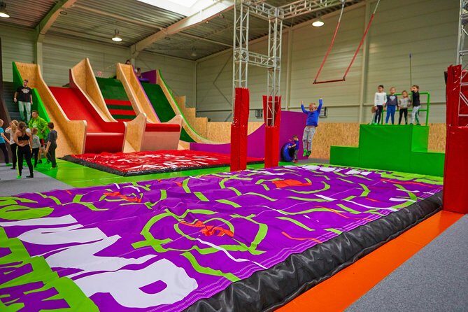 GOjump MEGAPARK Kraków-Sikorki - 1 hour Trampoline Park ticket - Family rules for ages: who can jump with whom