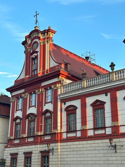 Group city tour (walking tour) through Wroclaw in German - Hansel and Gretel houses: fairy tales with real street texture
