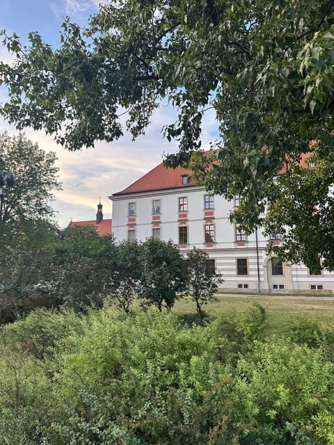 Group city tour (walking tour) through Wroclaw in German - Cathedral Island and Wrocław Cathedral: the spiritual center of the story