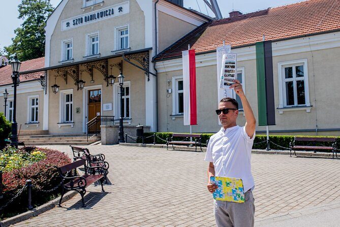 Guided tour to Salt Mine & Schindler Factory with Pick-Up Options - Who should book this Krakow combo tour