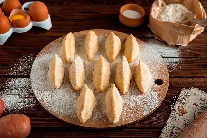 Half-Day Polish Food Walking Tour with Guide and Dinner - Why Warsaw’s Old Town makes this food walk click