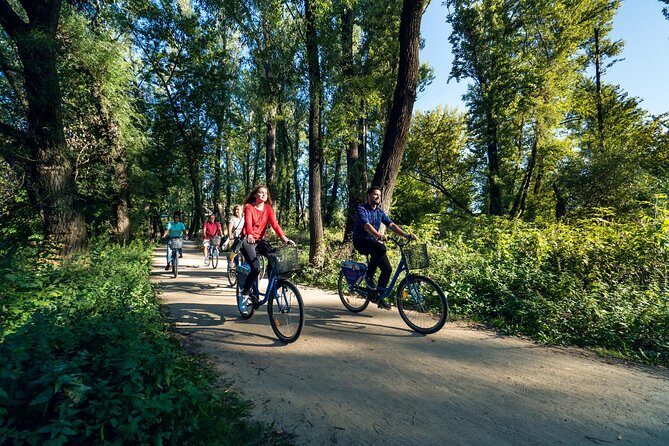 Half-Day Warsaw City Sightseeing Bike Tour for Small Group - Station Warsaw start: the easiest way to get your bearings