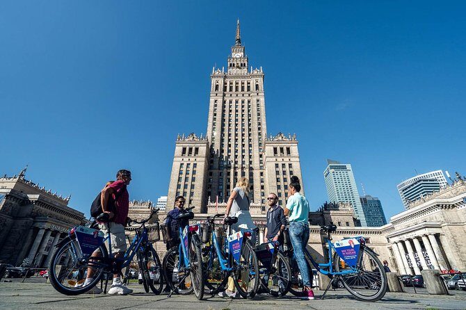 Half-Day Warsaw City Sightseeing Bike Tour for Small Group - Palace of Culture and Science: selfie icon plus a real resting stop