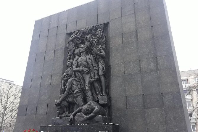Jewish heritage in Warsaw - Stop 6: Jewish Historical Institute (former Judaistic Library) and ghetto archives