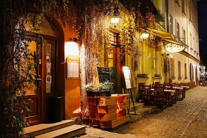 Jewish Quarter Kazimierz Guided Walking Tour in Krakow - Price and value: what $27.69 buys you