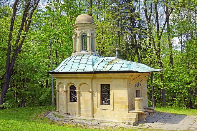 "John Paul II Route" PRIVATE -Wadowice, Kalwaria Z.-Łagiewniki - Stop 4: Kalwaria Zebrzydowska UNESCO Calvary Hill (Free Entry, 40 Minutes)