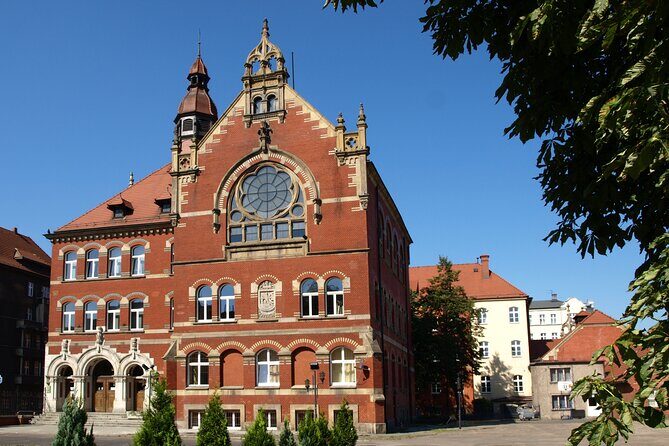 Katowice Old Town Walking Tour - Stawowa via Miarka Square, Dworcowa, and 3 maja: tenements, memory, and real streets