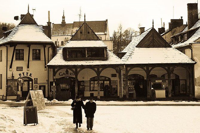 Kazimierz Dolny Small Group Tour from Warsaw with Lunch - Warsaw pickup to the Vistula River town: the drive part you’ll actually enjoy