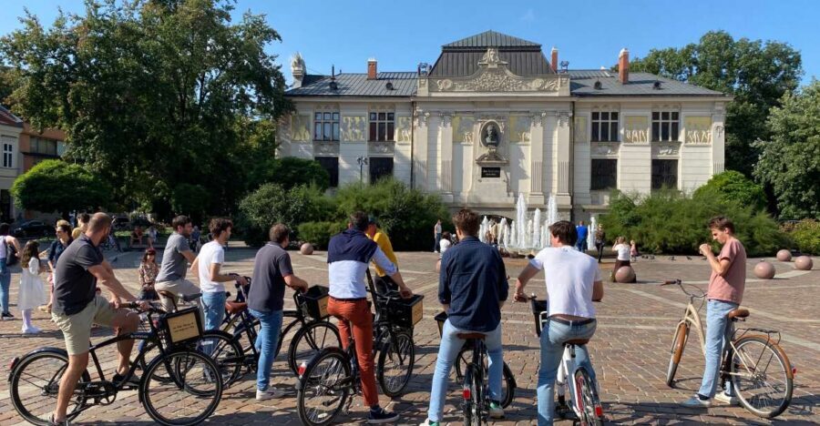 Krakow: 2h Kazimierz (Jewish Quarter) Bike Tour - Stops tied to Schindler’s List: seeing film locations as real geography