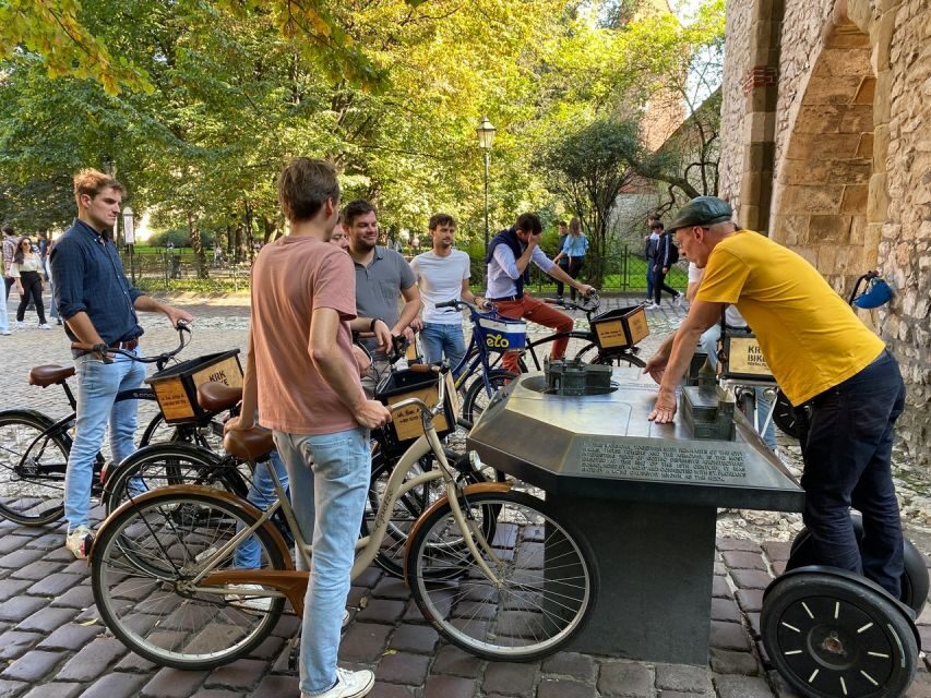 Krakow: 2h Kazimierz (Jewish Quarter) Bike Tour - The 2-hour route: how the timing actually helps
