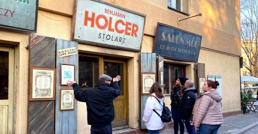 Krakow: 2h Kazimierz (Jewish Quarter) Walking Tour - Kazimierz: why this 2-hour Jewish Quarter walk hits harder
