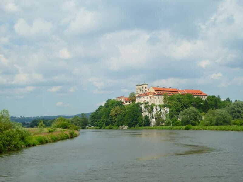 Krakow: 4,5-hours Sightseeing Cruise to Tyniec - The Tyniec break: what you can do in the Benedictine Abbey area