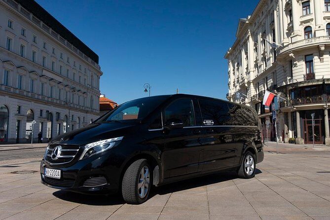 Krakow and Auschwitz - Full Day Tour from Warsaw by private car - The private car: comfort, Wi‑Fi, and the value of not dealing with transfers