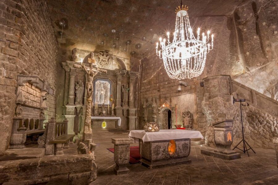 Krakow: Auschwitz and Wieliczka Salt Mine Combo Tour - Auschwitz and Wieliczka: Why This Combo Works
