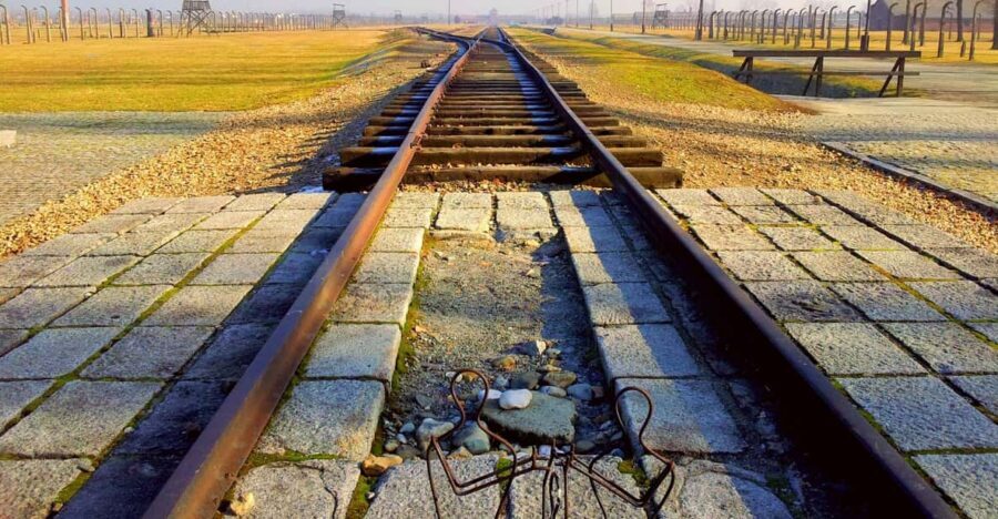 Krakow: Auschwitz-Birkenau Memorial Tour with Optional Lunch - Pickup logistics from Krakow: the part that decides your mood