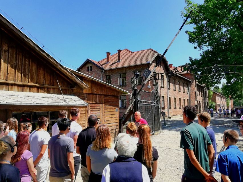 Krakow: Auschwitz Guided Tour with Pickup and Optional Lunch - Getting picked up in Krakow: convenient start, smoother security