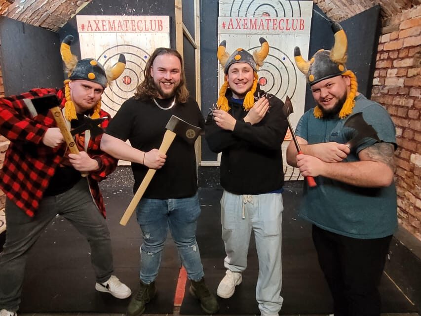 Krakow Axe Mate Club: Axe throwing, Tomahawks. WATL venue! - Old Kazimierz basements and 10 lanes under one roof