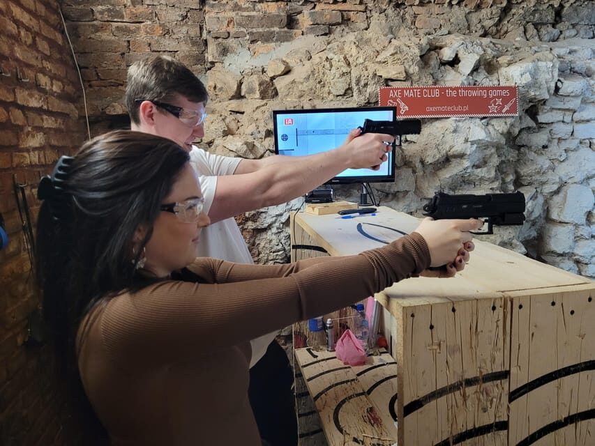 Krakow: Axe Mate Club Shooting Range Entry Ticket - Entering the Axe Mate Club in Kazimierz