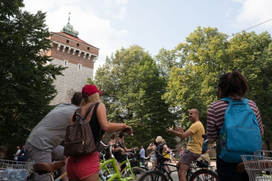 Krakow: Bike Tour of Old Town, Jewish Quarter and the Ghetto - Kazimierz: when the Jewish quarter shifts from buildings to meaning