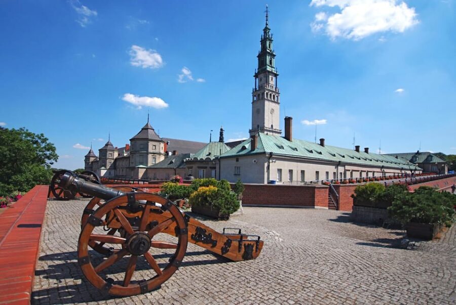 Krakow: Black Madonna Sanctuary of Czestochowa - Guided Tour - Częstochowa Break Time: Lunch and the Real Pace of a Pilgrimage Day