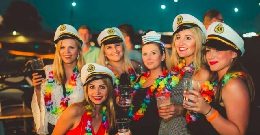 Krakow: Boat Party with Unlimited Drinks - Key things I’d circle before you book