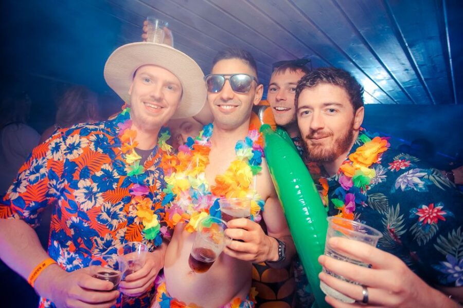 Krakow: Boat Party with Unlimited Drinks - Where the night can feel tight: 2 hours on the water, then 3 hours of clubs