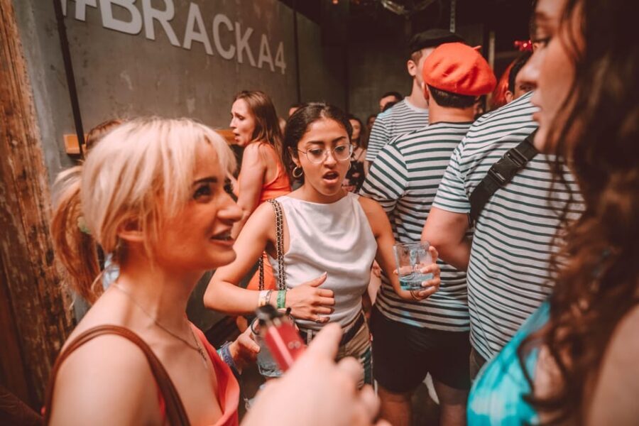 Krakow: Bottomless Brunch with 3-Course Meal and Drinks - Key things that make this bottomless brunch worth your time