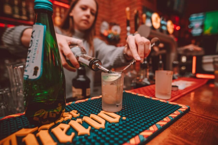 Krakow: Bottomless Brunch with 3-Course Meal and Drinks - Where you start: Klub Społem Deluxe on Floriańska 53