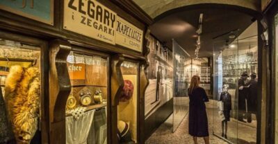 Krakow: City Golf Cart Tour and Schindler's Factory Museum - Old Town Orientation: Planty, Main Market Square, Wawel, and the Papal Window