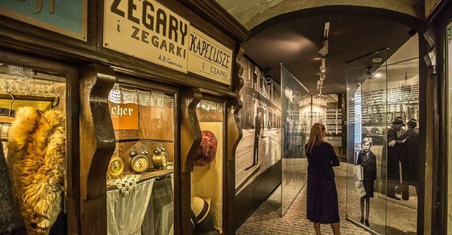 Krakow: City Golf Cart Tour and Schindler's Factory Museum - Old Town Orientation: Planty, Main Market Square, Wawel, and the Papal Window