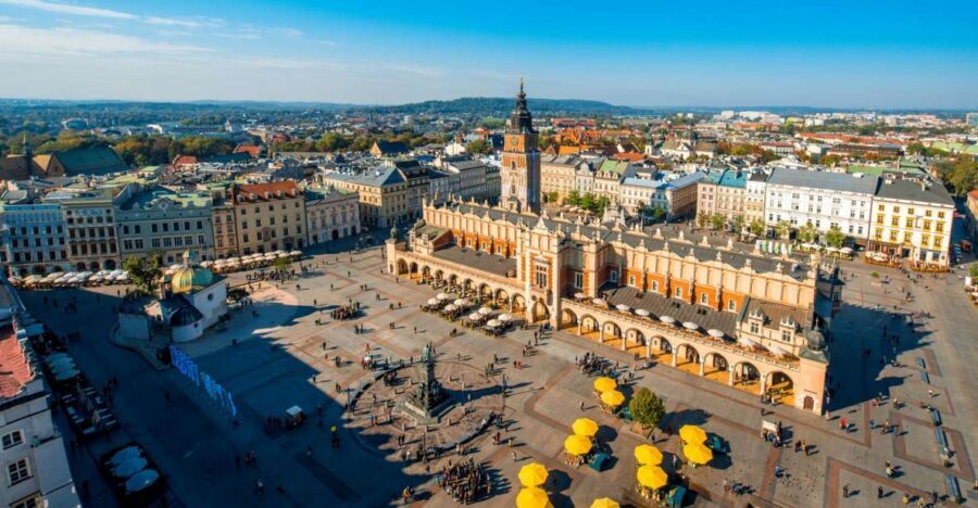 Krakow: City Sightseeing Tour by Electric Golf Cart - Kazimierz and the Jewish Quarter: Synagogues, Syncretic Streets, and Stories