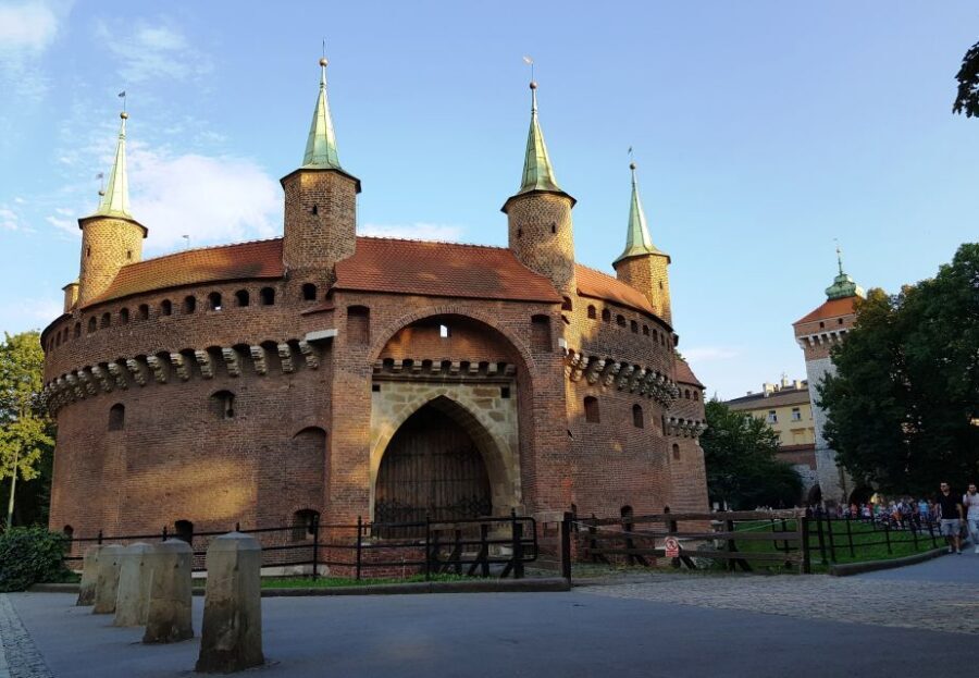 Krakow: City Tour by Electric Golf Cart - Schindler’s Factory in Ten Minutes: Seeing the Stop Without Expecting a Full Museum Visit