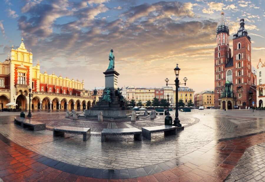 Krakow: E-Car City Tour - Key Highlights That Matter (Not Just Names on a Map)